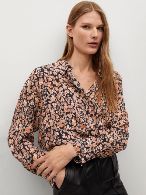 

MANGO Women Black & Peach-Coloured Sustainable Regular Fit Floral Printed Casual Shirt