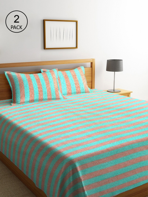 

Klotthe Pack of 2 Green Woven Design Double Bed Cover With 4 Pillow Covers