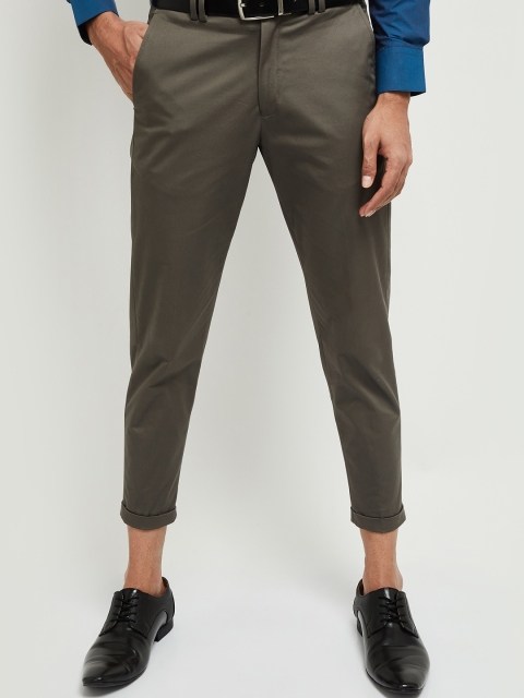 

max Men Green Slim Fit Solid Regular Trousers