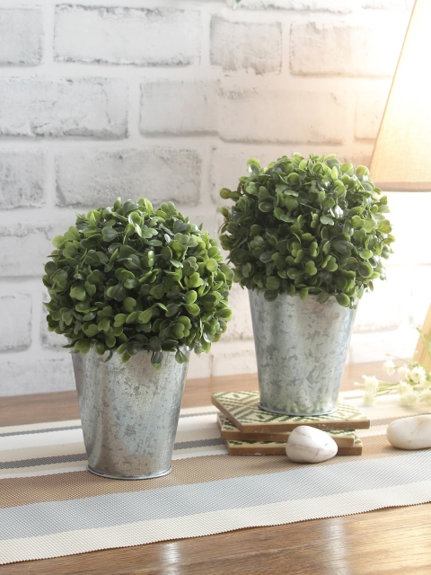 

NATURES HOME Set of 2 Green Boxwood Artificial Plants With Pots