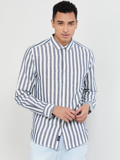 

max Men Blue Slim Fit Striped Casual Shirt