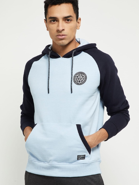 

max Men Blue Colourblocked Hooded Sweatshirt