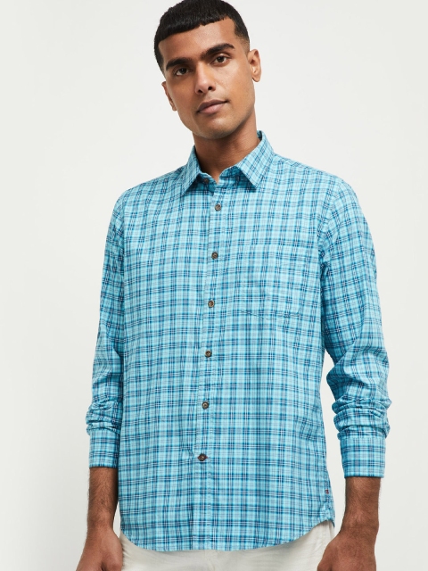 

max Men Blue & White Regular Fit Checked Casual Shirt