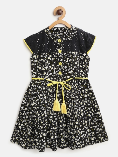 

Bella Moda Girls Black & White Floral Print A-Line Dress with Schiffli Embroidered Detail
