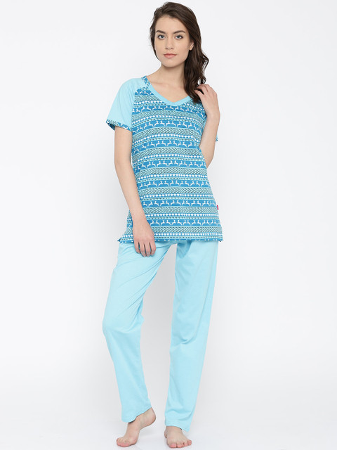 

Red Rose Blue Printed Nightsuit 8021