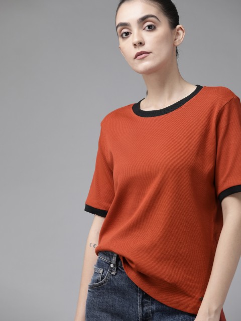 

The Roadster Lifestyle Co Women Rust Red Solid Top