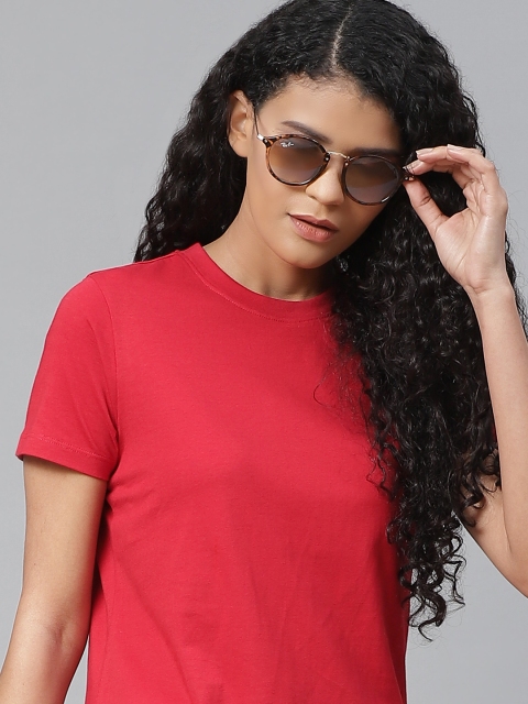 

Metronaut Women Red Solid Round Neck Pure Cotton T-shirt