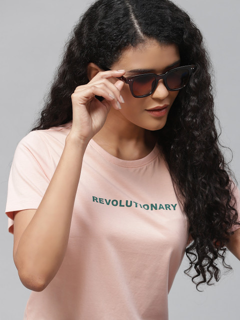 

Metronaut Women Pink Solid Pure Cotton T-shirt