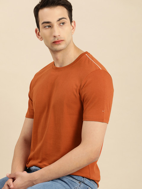 

ether Men Rust Orange Solid Round Neck Pure Cotton T-shirt