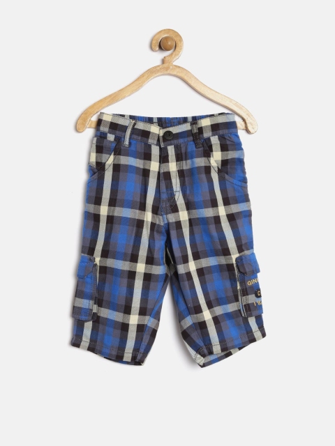 

Gini & Jony Boys Blue Checked 3/4th Shorts