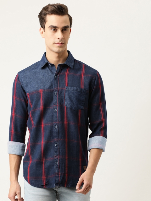 

Campus Sutra Men Navy Blue & Red Regular Fit Checked Casual Shirt