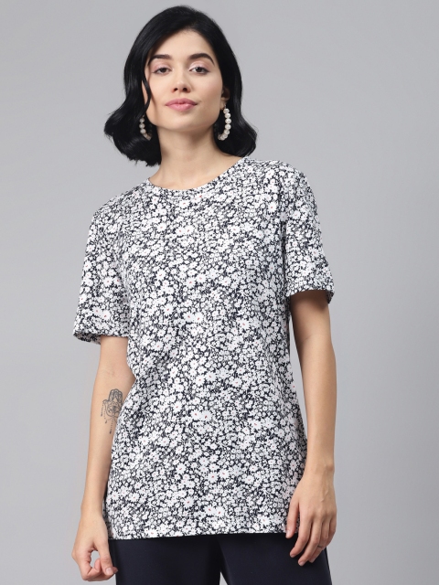 

Marks & Spencer Navy Blue & White Floral Print Top