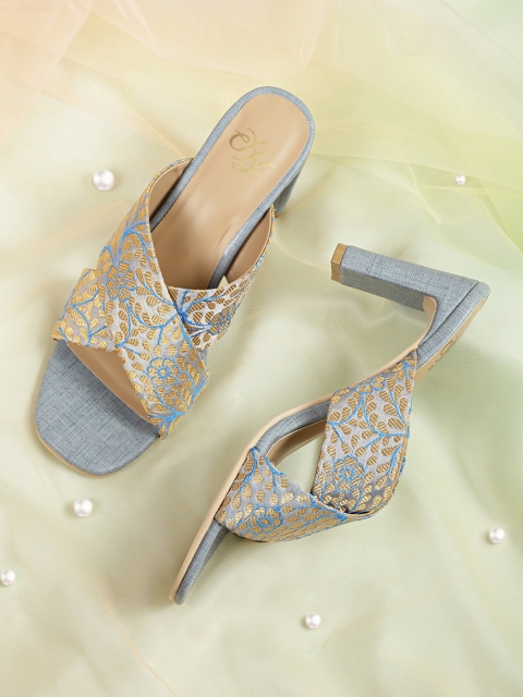 

House of Pataudi Women Grey & Gold-Toned Floral Patterned Handcrafted Block Heels