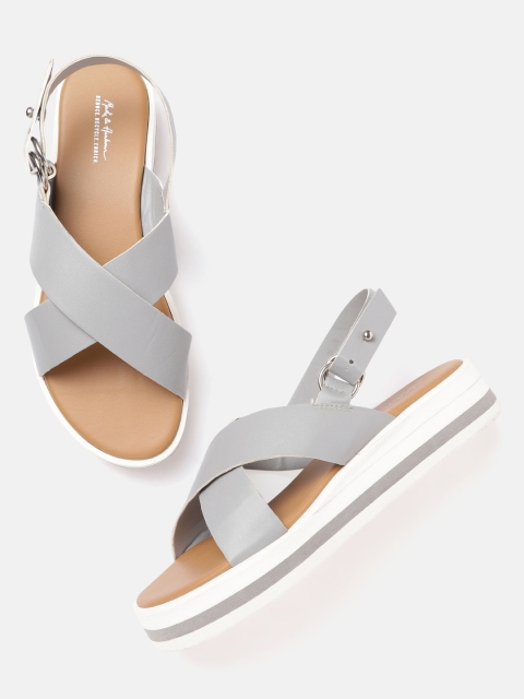 

Mast & Harbour Grey Solid Criss-Cross Open Toe Flatform Heels