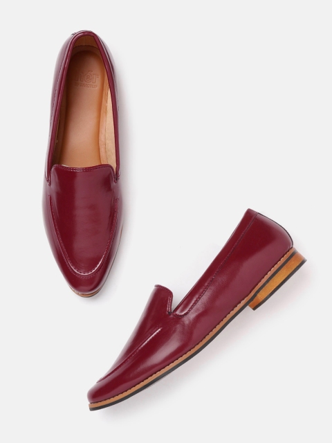 

her by invictus Women Burgundy Solid Slip-Ons