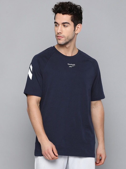 

Reebok Classic Men Navy Blue F Twin Vector Pure Cotton Solid Pure Cotton T-shirt