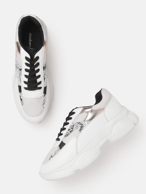 

DressBerry Women Off White & Black Woven Design Flatform Sneakers