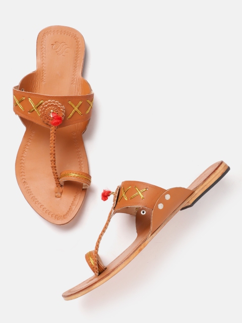 

House of Pataudi Women Tan Brown & Gold-Toned Solid Handcrafted One Toe Flats