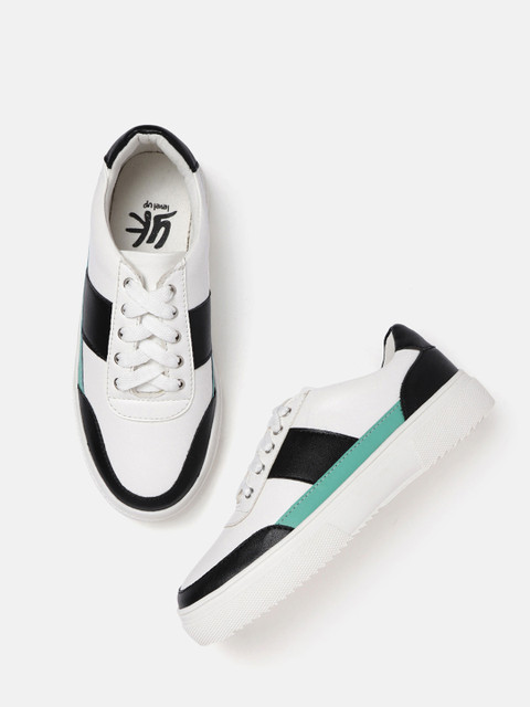

Yk Boys White & Black Colourblocked Sneakers