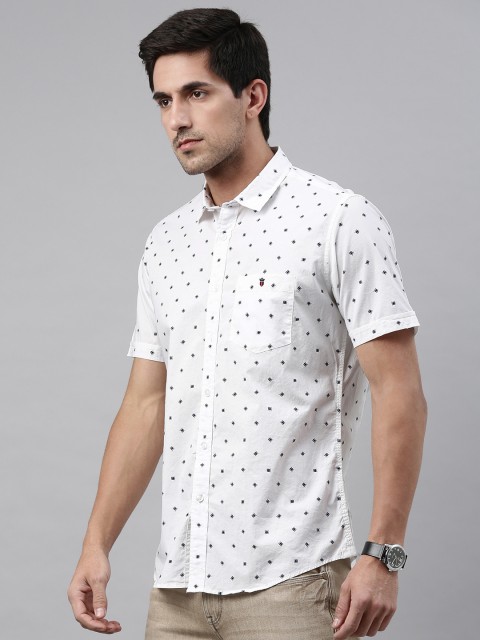 

Louis Philippe Jeans Men White & Blue Abstract Print Slim Fit Casual Shirt
