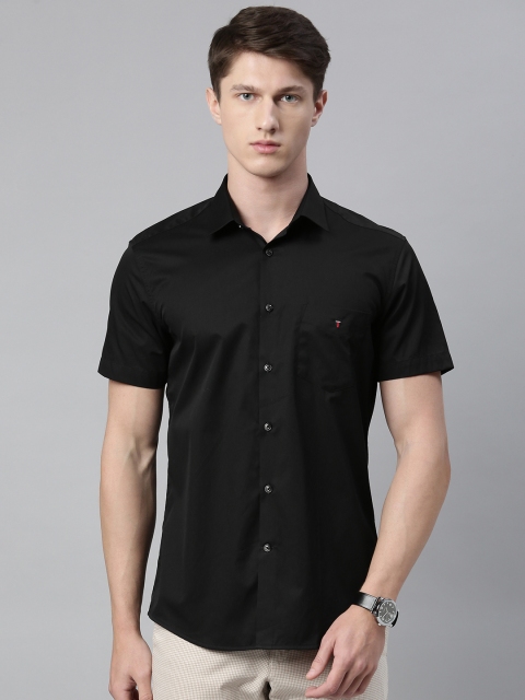 

Louis Philippe Sport Men Black Slim Fit Solid Casual Shirt