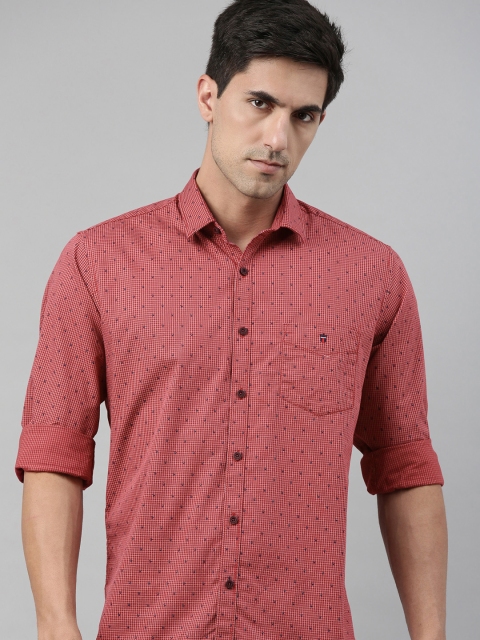 

Louis Philippe Sport Men Red & White Slim Fit Checked Casual Shirt