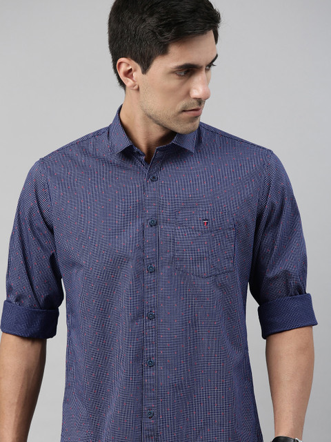 

Louis Philippe Sport Men Navy Blue & White Slim Fit Checked Casual Shirt
