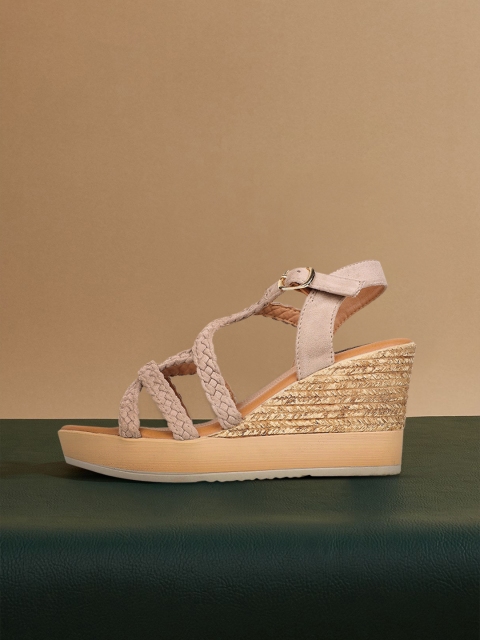 

Flat n Heels Women Beige Woven Design Wedges
