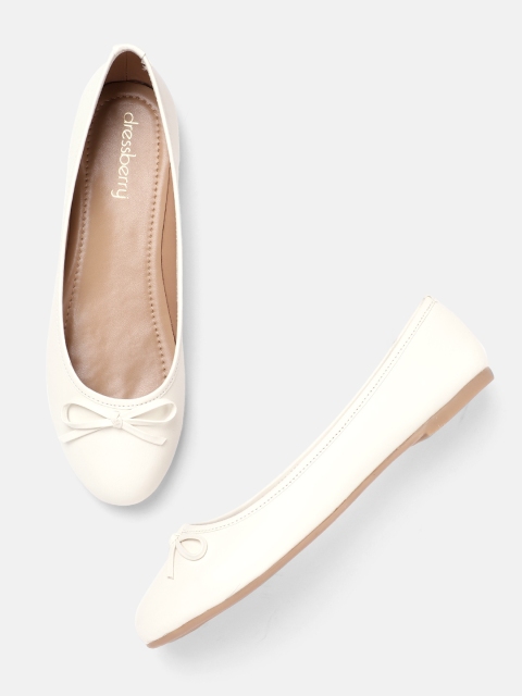 

DressBerry Women White Solid Bow Detail Ballerinas