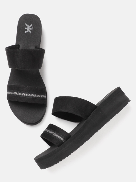 

Kook N Keech Women Black & Grey Woven Design Flip Flops