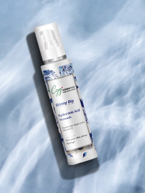 

CLEAN GREEN GORGEOUS Hyaluronic Acid 2.5% & Vitamin C Face Wash 100ml, White