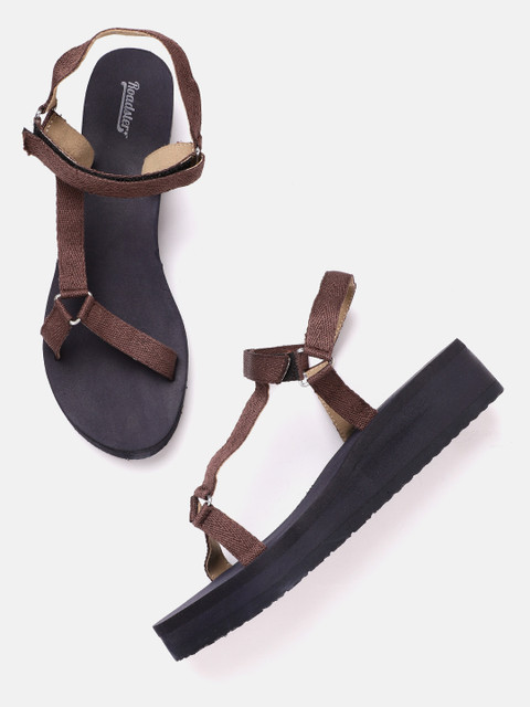 

The Roadster Lifestyle Co Women Coffee Brown Woven Design Sports Sandals