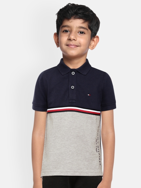 

Tommy Hilfiger Boys Navy Blue & Grey Colorblocked Cotton Polo Collar T-shirt