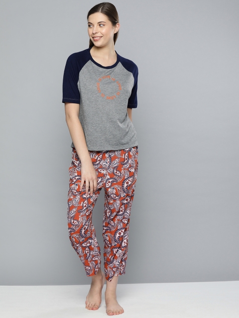 

Chemistry Women Grey Melange & Maroon Colourblocked Night suit