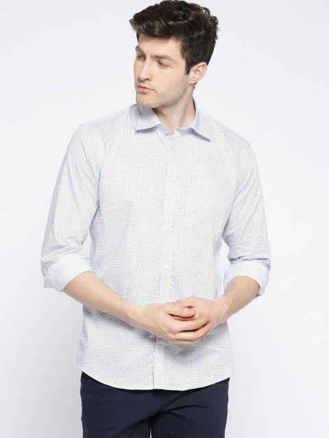 

American Crew Men White & Blue Regular Fit Checked Casual Shirt