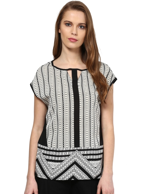 

109F Black & Off-White Printed Top