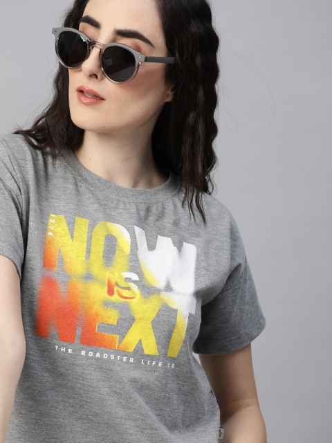 

The Roadster Lifestyle Co Women Alluring Grey Typography New Age Tshirt