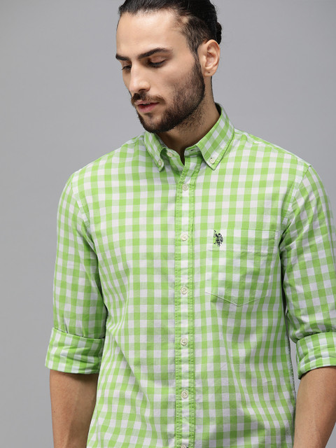 

U.S. Polo Assn. Men Green & White Tailored Fit Checked Casual Shirt