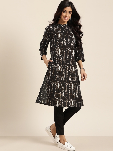 

Sangria Women Black & Off-White Printed Pure Cotton Kurta with Trousers