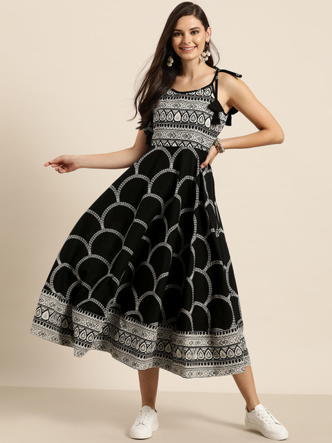 

Sangria Women Black & White Printed A-Line Dress