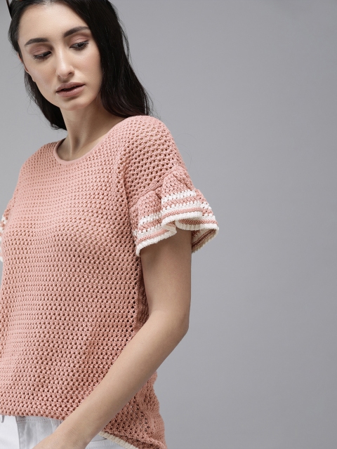 

The Roadster Lifestyle Co Pink Knitted Regular Top