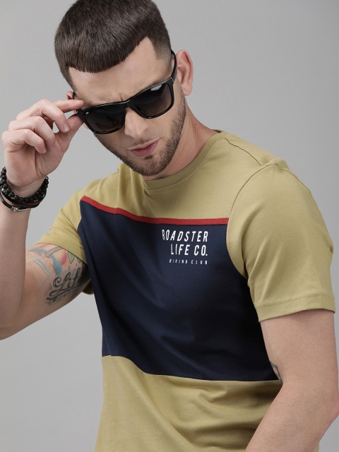 

Roadster Men Khaki Printed Round Neck T-shirt