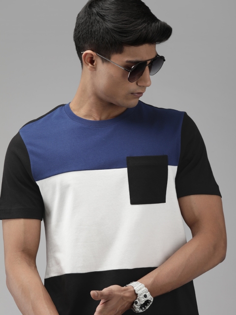 

Roadster Men Black Blue Colourblocked Round Neck Pure Cotton T-shirt with Pocket