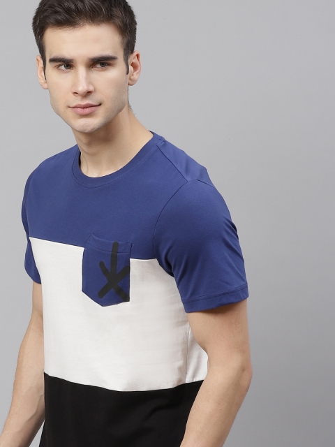 

The Roadster Lifestyle Co Men Blue White Pure Cotton Colourblocked Round Neck Pure Cotton T-shirt