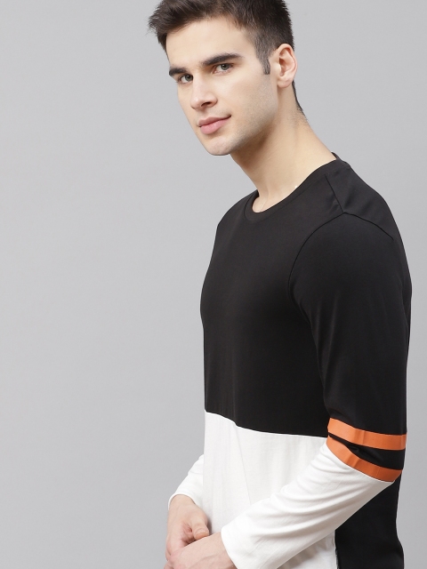 

The Roadster Lifestyle Co Men Black White Pure Cotton Colourblocked Round Neck Pure Cotton T-shirt