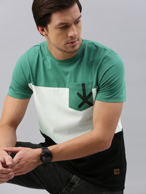 

The Roadster Lifestyle Co Men Whit Green Colourblocked Round Neck Pure Cotton T-shirt, White