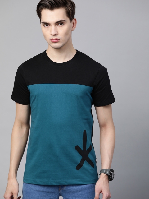 

Roadster Men Teal Blue & Black Pure Cotton Colourblocked T-shirt