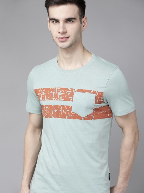 

Roadster Men Blue Brown Pure Cotton Pocket Detailing Striped T-shirt
