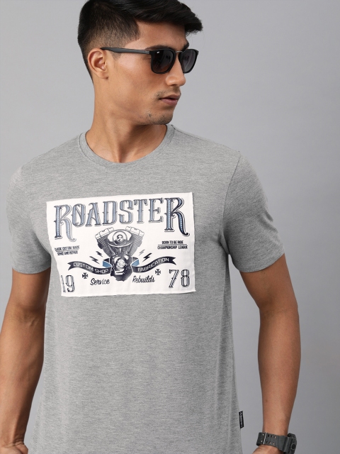 

The Roadster Lifestyle Co Men Grey Brand Logo Printed T-shirt