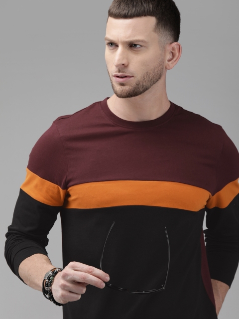 

Roadster Men Maroon & Black Colourblocked Round Neck T-shirt